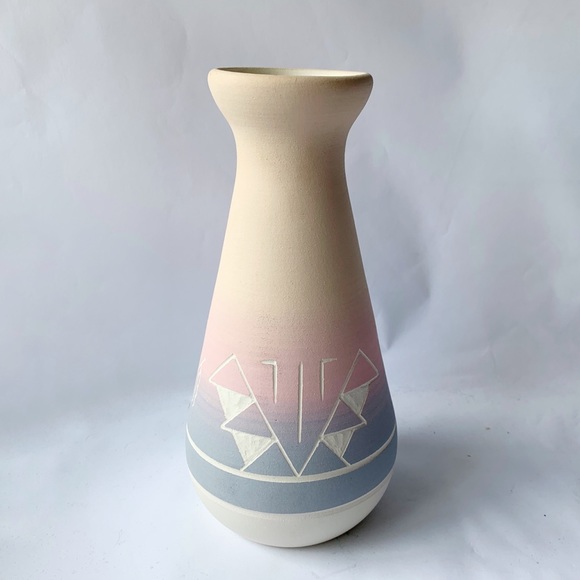 Vintage // Sioux Pastel Colors Southwestern Vase